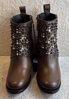 Cuadra Ladies Austrian Crystal Brown Leather Booties Size 6 M 63297
